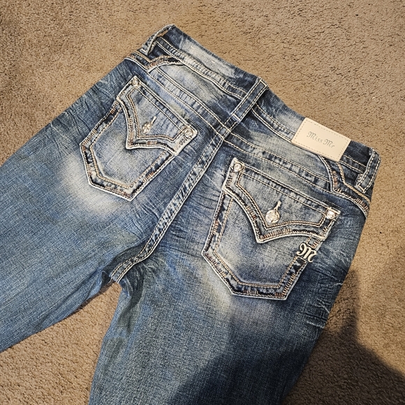 Womans Miss Me jeans - Picture 2 of 4